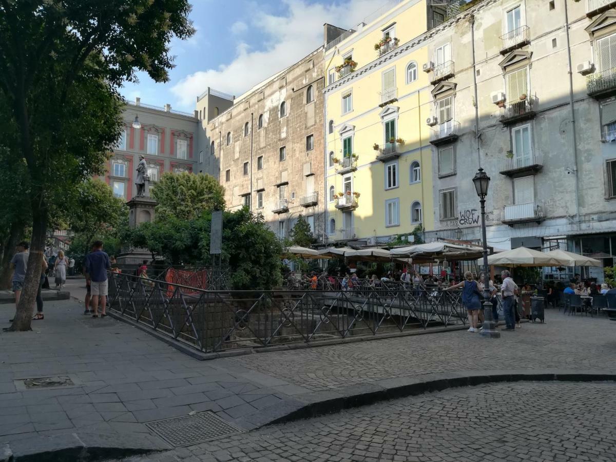 Dint e viche e Napule Guest House Neapel Exterior foto